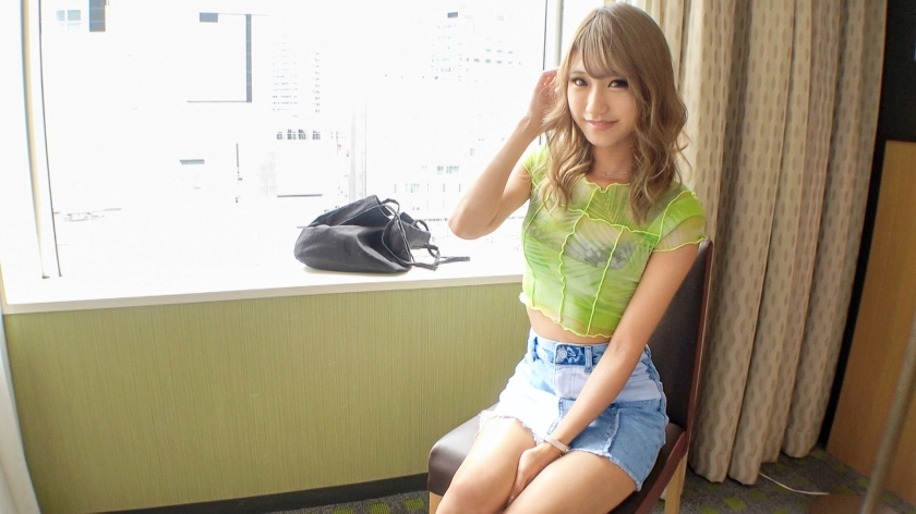 【ナンパ密着】1661 陽キャ大学生・なぎさ、ノリのままホテルへ。露出服を脱がすと現れた華奢ボディに敏感マ○コ。