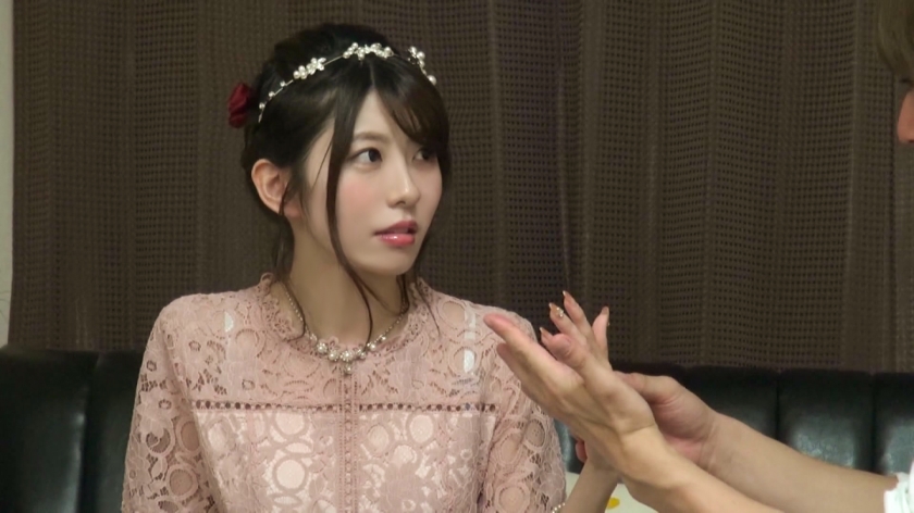 【出演：みくる】結婚式帰りの礼服姿をナンパ！清楚なスレンダー後輩が潮吹きお漏らしで壊れる瞬間