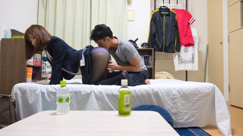 【25歳・医療事務】ナンパ師の甘い誘惑に完落ちした、営業美女の禁断隠し撮り