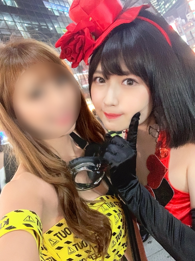 美容部員の清楚な制服を脱がすと…渋谷ハロウィンでボイン美女をやりたい放題