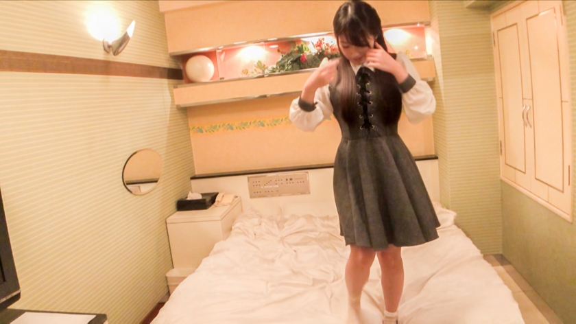 【身長144cmの衝撃】現役お嬢様大生ひなちゃん(19)と密室お風呂プレイ。ツインテールを揺らしながら巨根に悶絶…最後は顔面が白濁で染まる超大量顔射3連発！