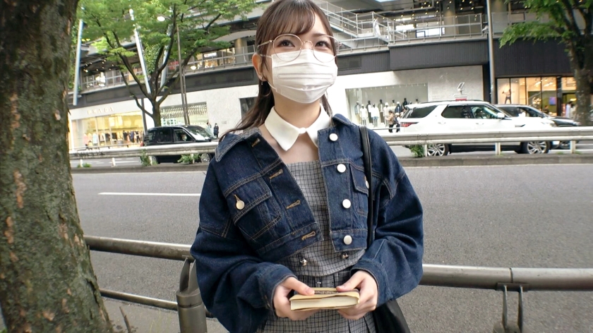 【超絶美ボディ】メガネ美少女の極狭マンコを揺らす！彼氏と別れてSEX狂い